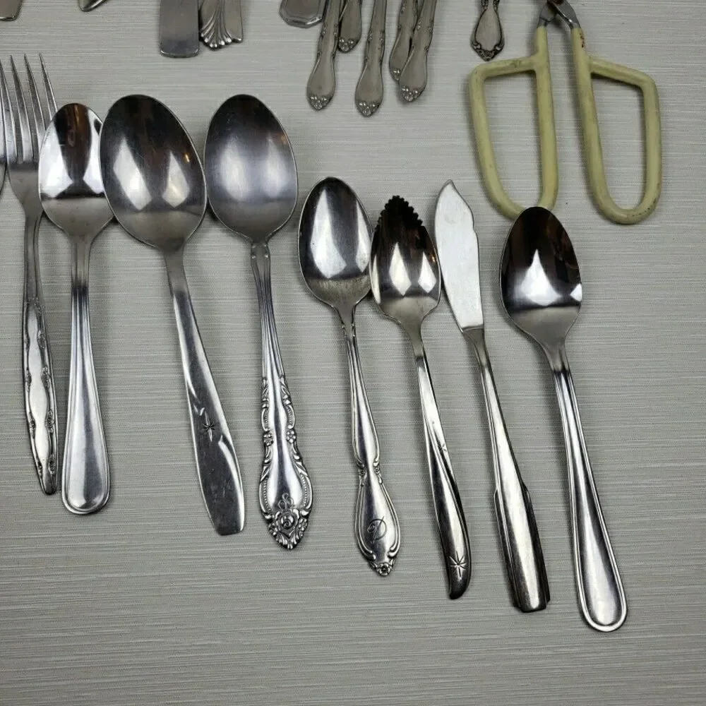Mix Lot of Flatware Silverware Serving Utensil Stainless Spoons Forks Knives